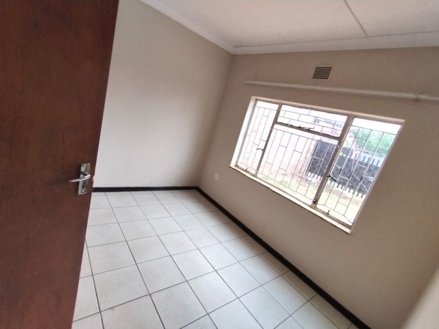 To Let 2 Bedroom Property for Rent in Potchefstroom North West